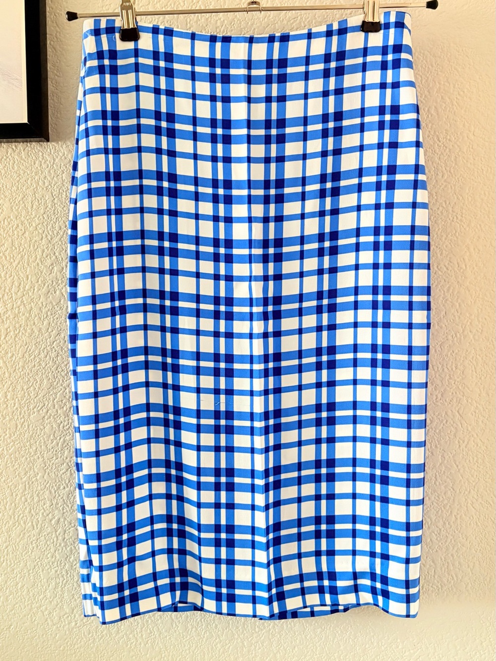 Diane Von Furstenberg - White and Blue Plaid Pencil Skirt - 6